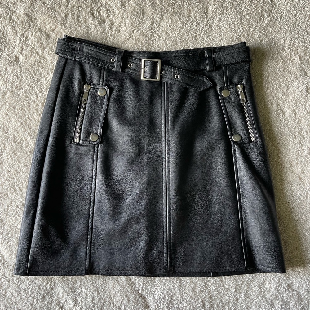 TOPSHOP FAUX LEATHER SKIRT